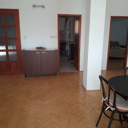 Apartmani "Alenka" Primosten Exterior photo