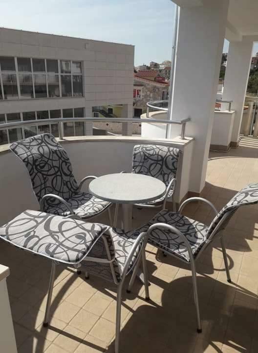 Apartmani "Alenka" Primosten Exterior photo