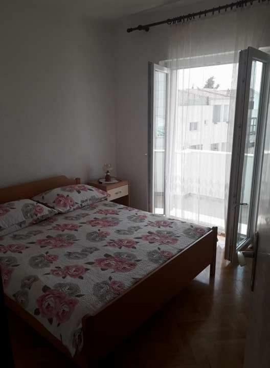 Apartmani "Alenka" Primosten Exterior photo
