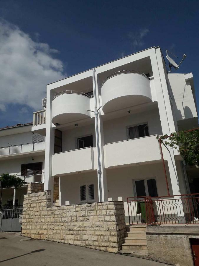 Apartmani "Alenka" Primosten Exterior photo