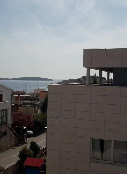 Apartmani "Alenka" Primosten Exterior photo